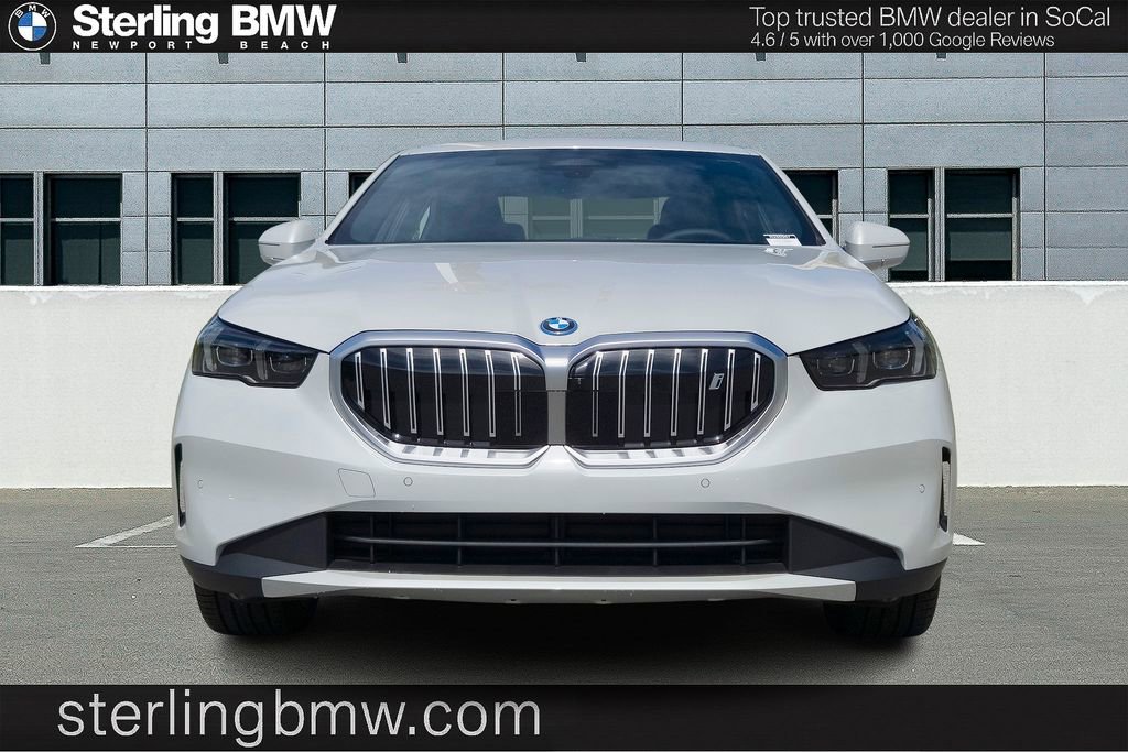 New 2026 BMW i5 eDrive40 w/ Premium Package image 2