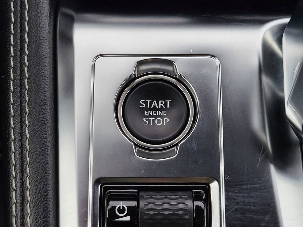 Used 2024 Jaguar F-PACE R-Dynamic S AWD/4WD image 13