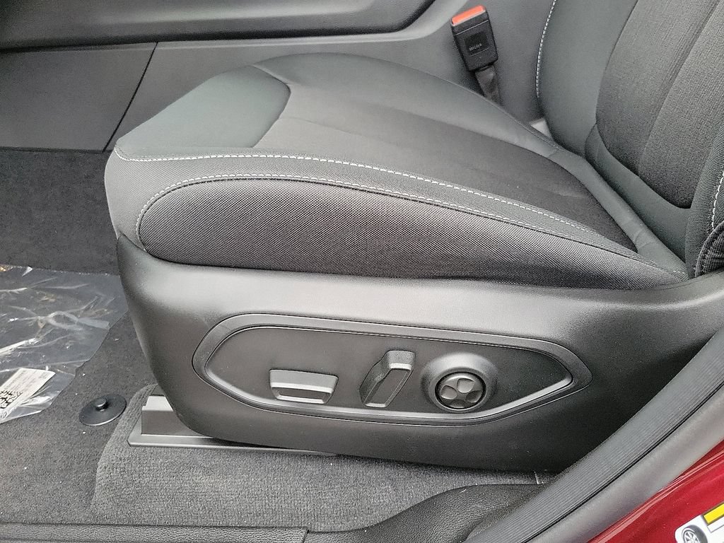 New 2025 Jeep Grand Cherokee Laredo X AWD/4WD image 13