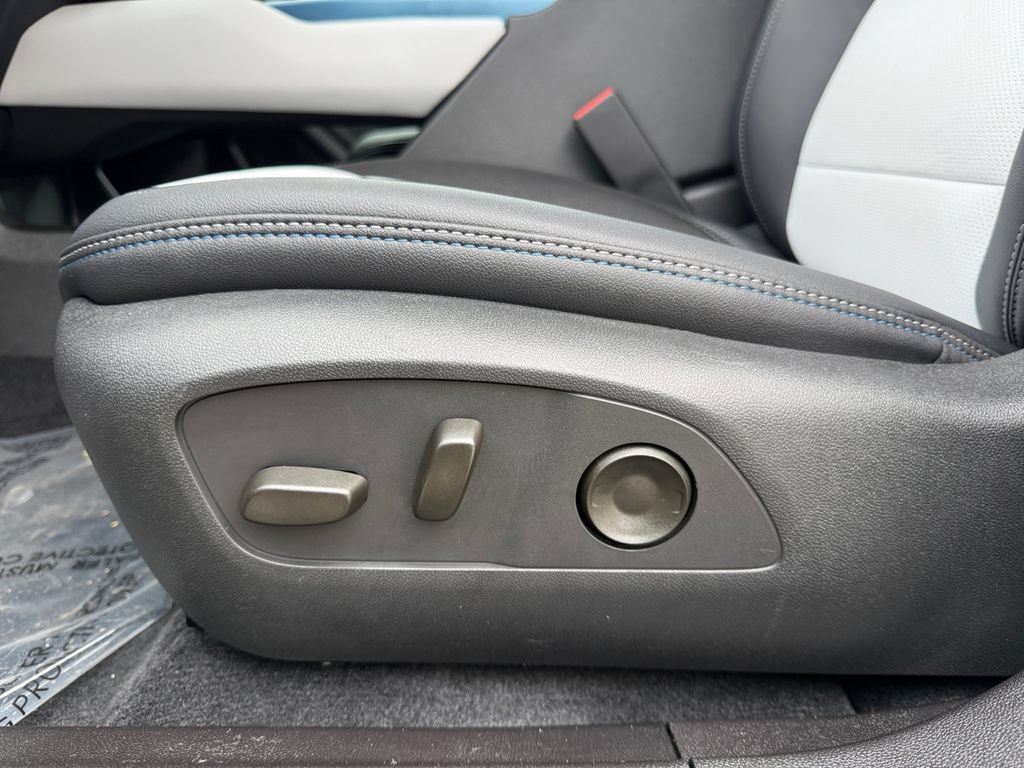 New 2026 Chevrolet Equinox EV LT FWD image 10