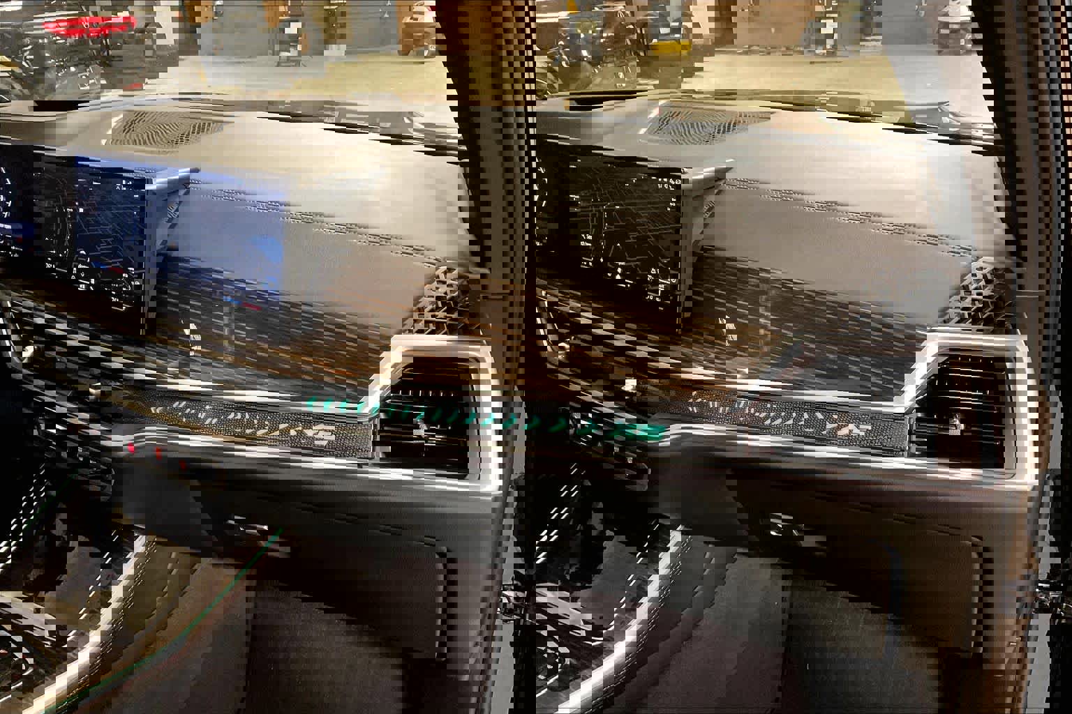 Certified 2024 BMW X5 xDrive40i w/ M Sport Package image 18