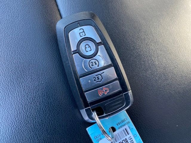 Used 2023 Ford Explorer XLT image 26