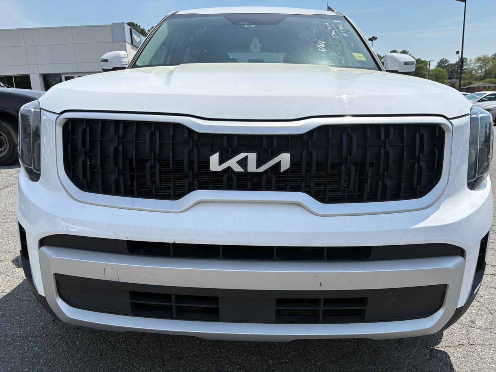 Used 2024 Kia Telluride LX image 6