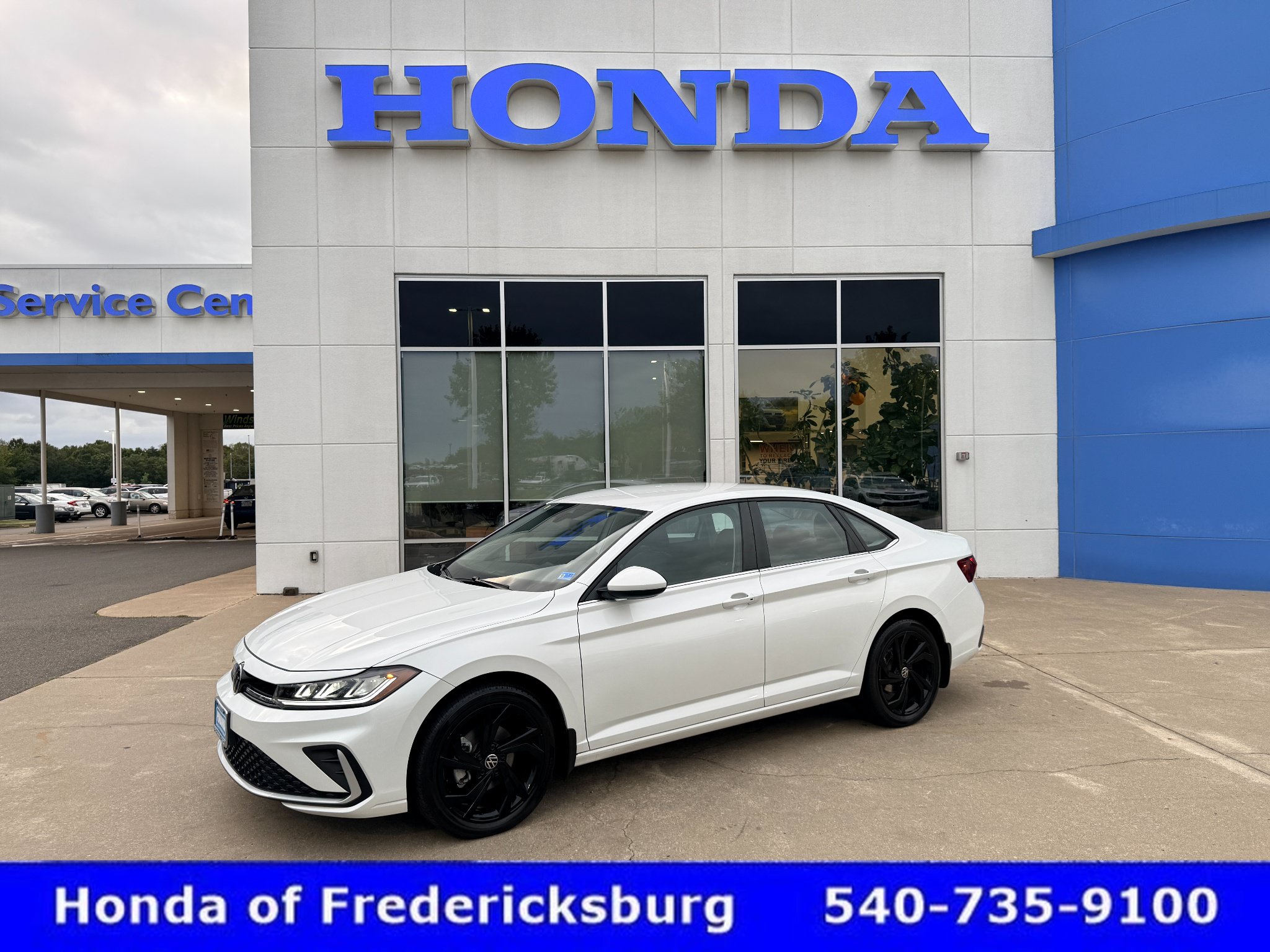 Used 2025 Volkswagen Jetta SE
