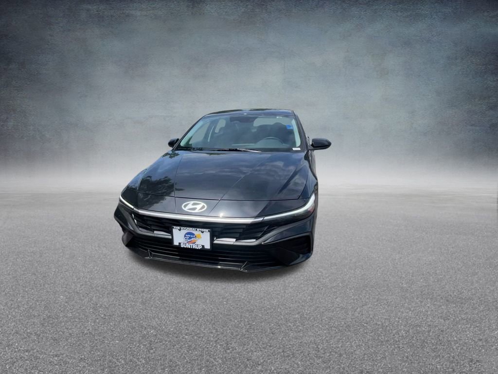 Used 2025 Hyundai Elantra Blue image 6