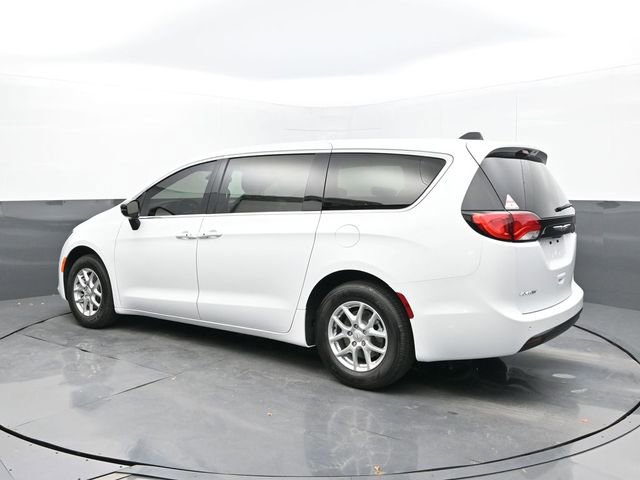 New 2025 Chrysler Voyager LX FWD image 3