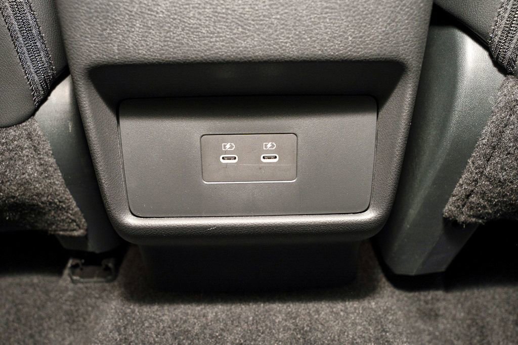 Certified 2025 Nissan Rogue SL image 8