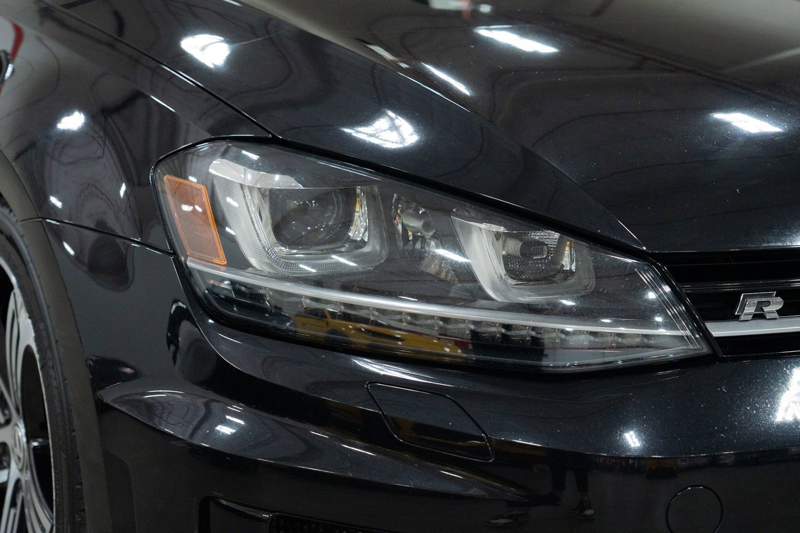 Used 2016 Volkswagen Golf 4-Door AWD/4WD image 11