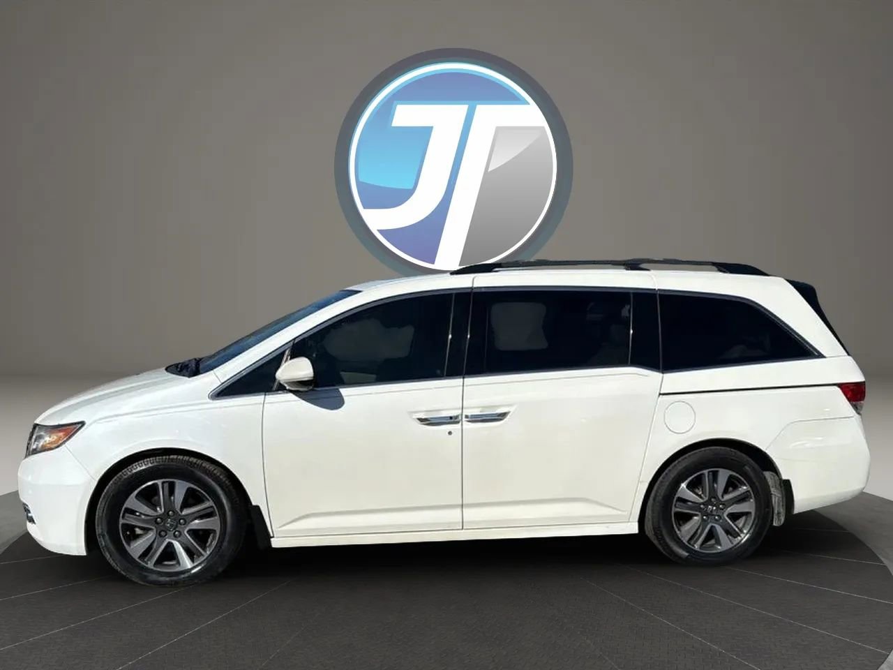 Used 2017 Honda Odyssey Touring Elite image 12