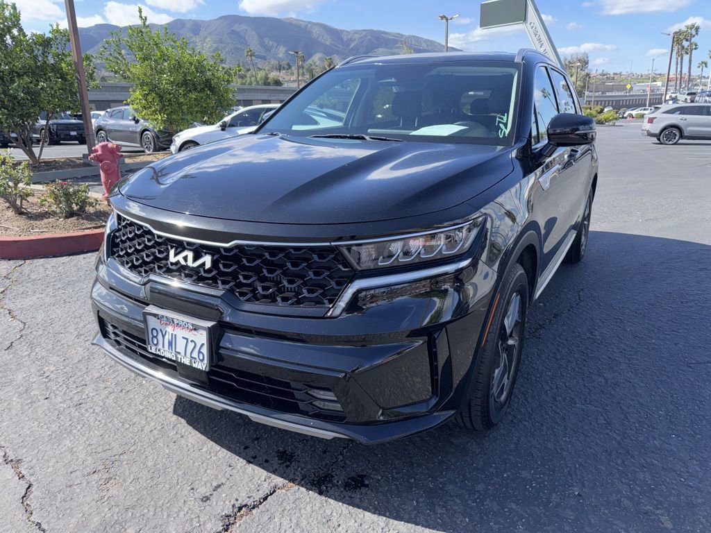Used 2022 Kia Sorento EX image 2