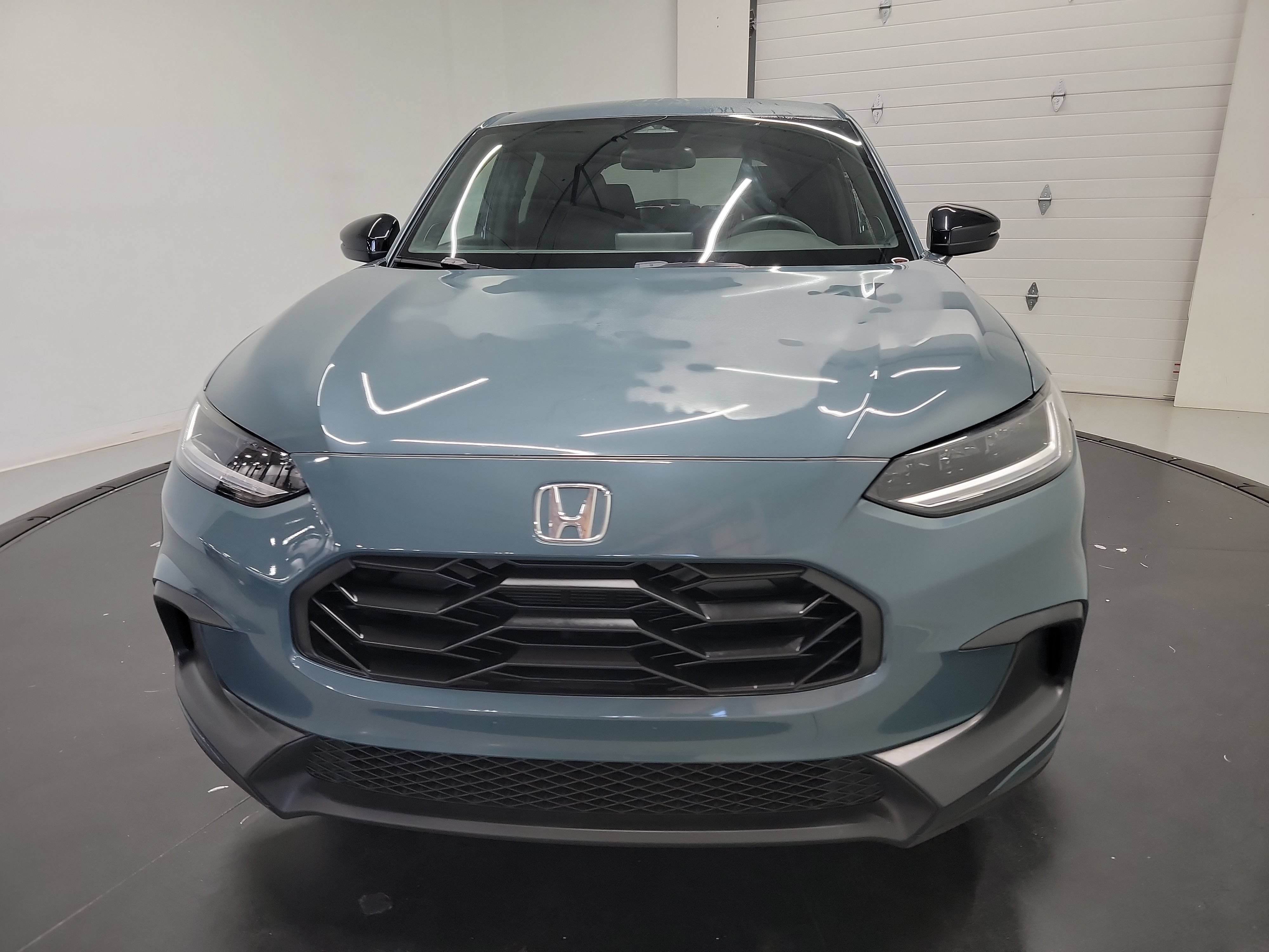 Used 2024 Honda HR-V Sport image 2
