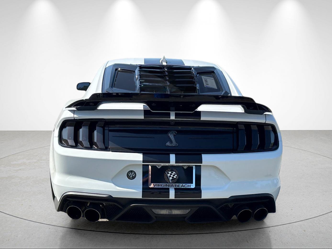 Used 2021 Ford Mustang Shelby GT500 w/ Technology Package RWD image 4