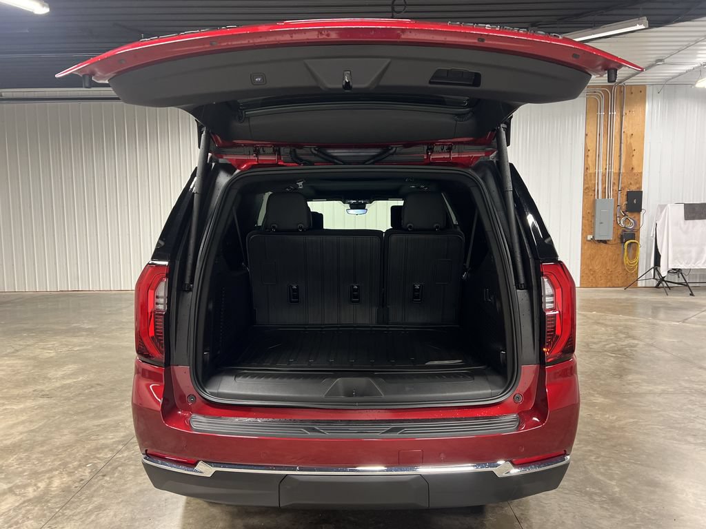 New 2026 GMC Yukon XL Elevation w/ Elevation Premium Package AWD/4WD image 11
