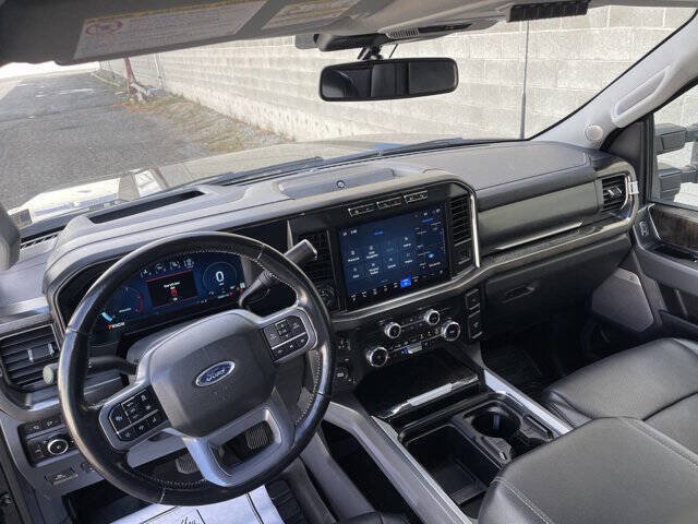 Used 2024 Ford F350 Lariat w/ Lariat Ultimate Package AWD/4WD image 15