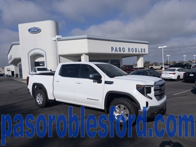 Used 2023 GMC Sierra 1500 SLE image 1