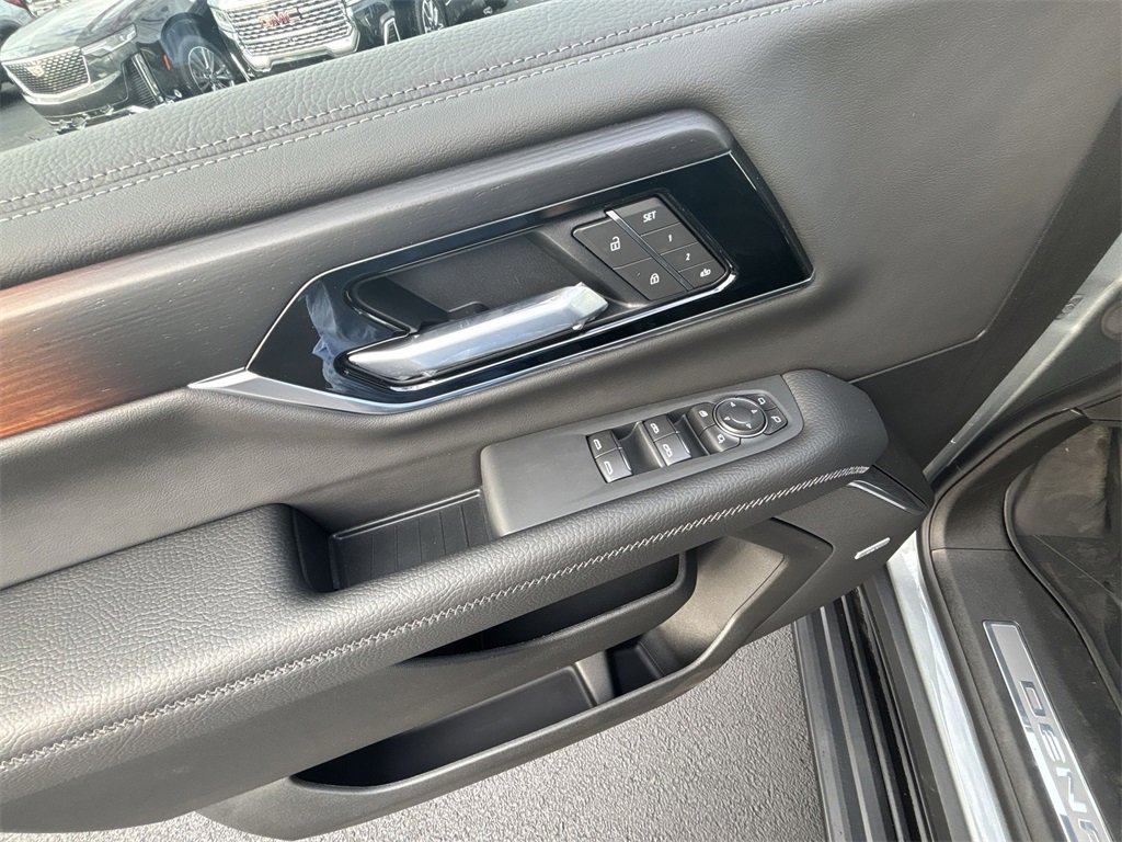 New 2026 GMC Yukon Denali w/ LPO, Floor Liner Package image 19