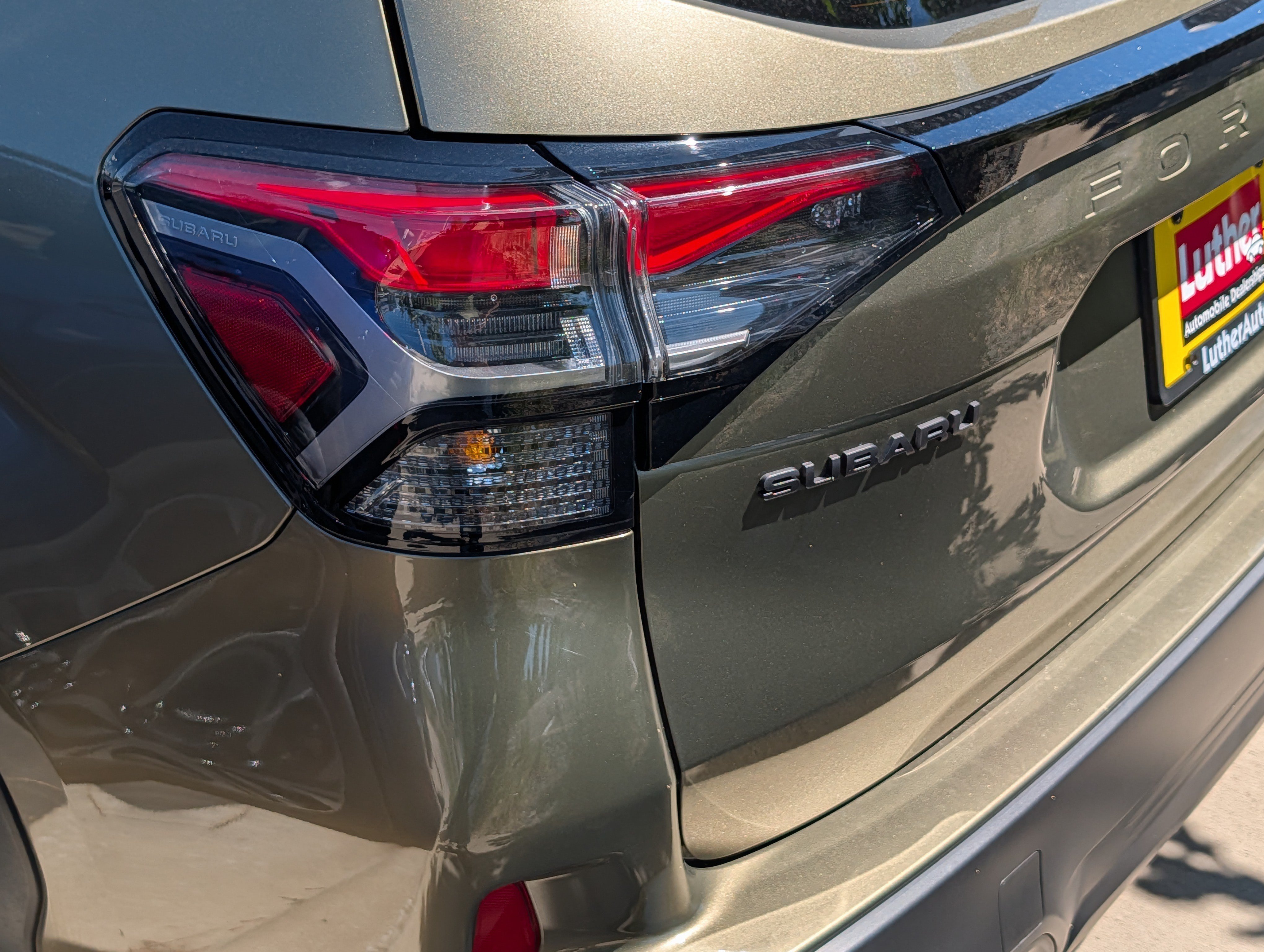 Certified 2025 Subaru Forester Premium AWD/4WD image 17