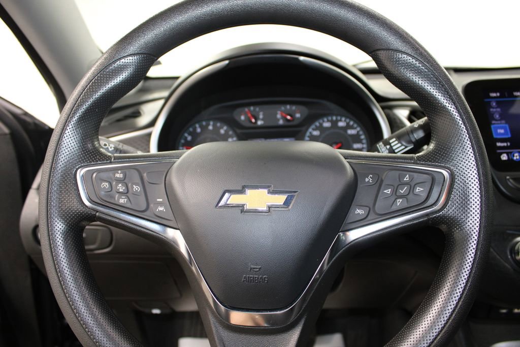 Used 2023 Chevrolet Malibu LT image 32