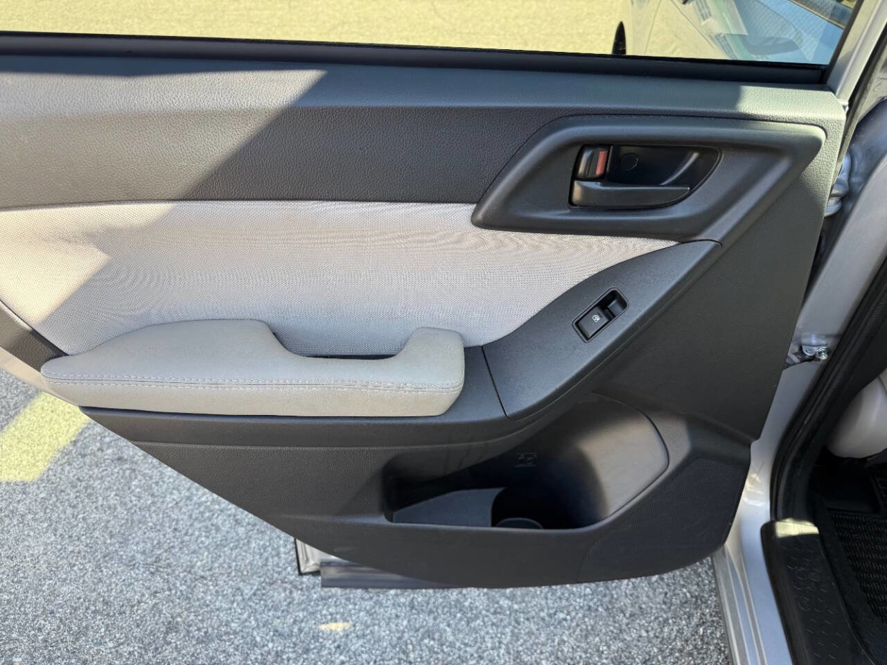 Used 2016 Subaru Forester 2.5i Premium image 24