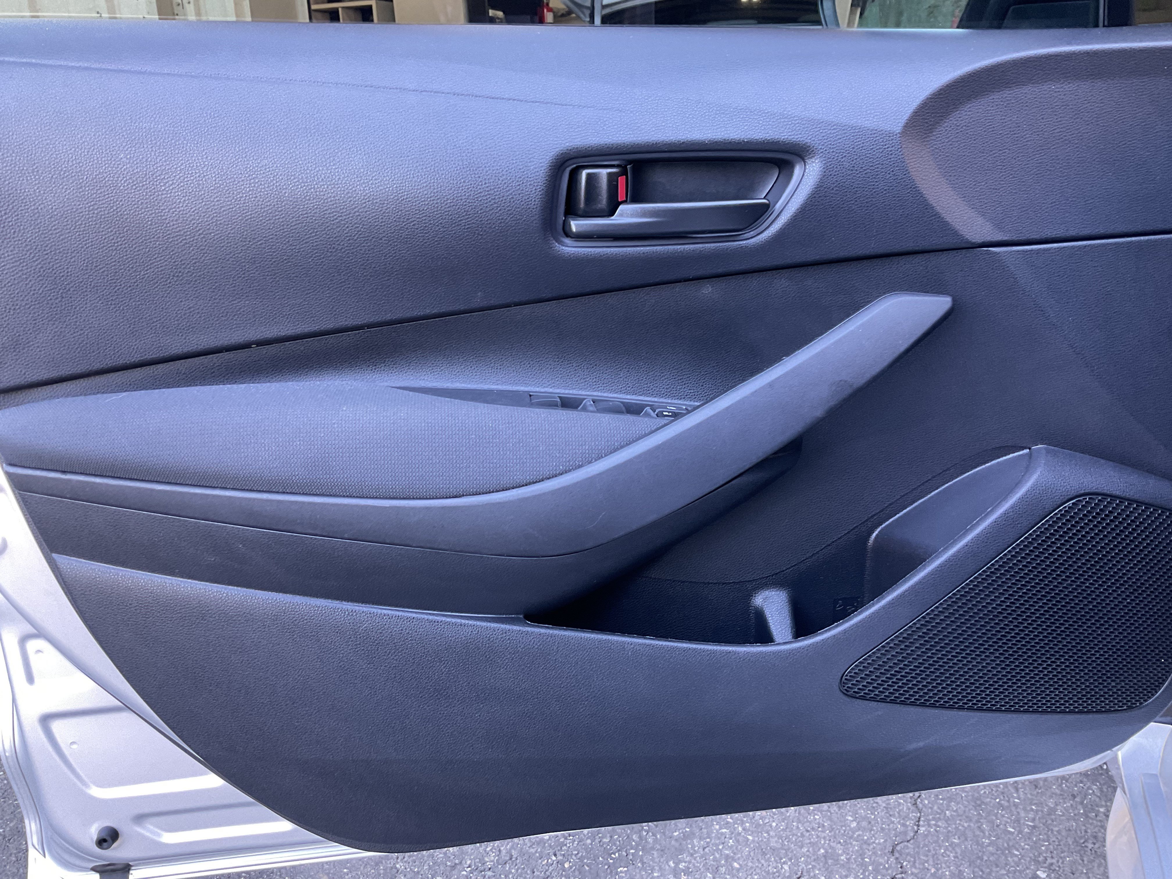 Used 2025 Toyota Corolla LE FWD image 25