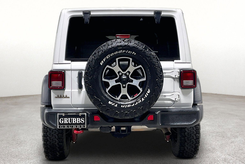Used 2023 Jeep Wrangler Unlimited Rubicon w/ Cold Weather Group AWD/4WD image 5