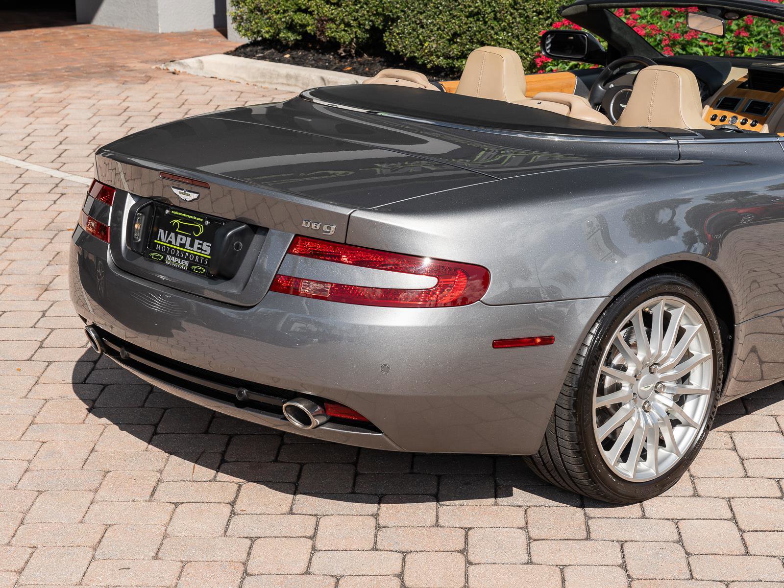 Used 2006 Aston Martin DB9 Volante image 39