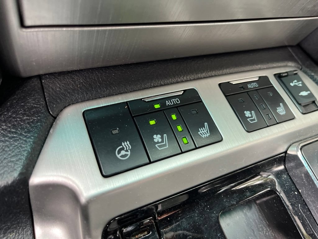 Used 2016 Toyota Land Cruiser AWD/4WD image 14