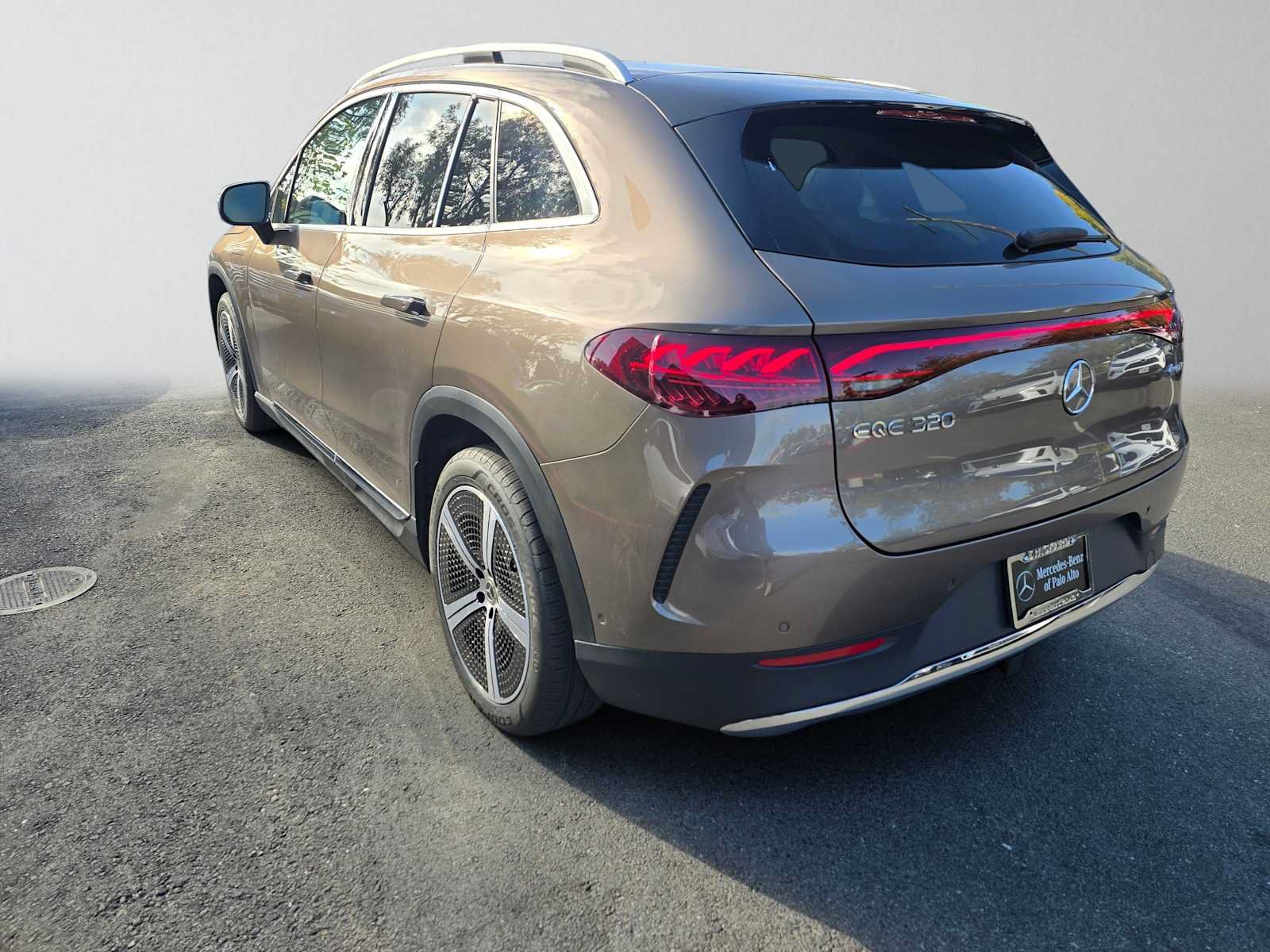 New 2027 Mercedes-Benz EQE 320 4MATIC SUV image 5