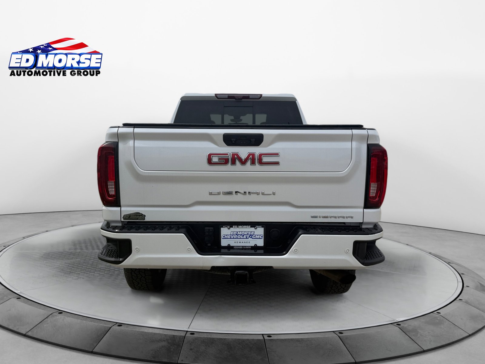 Certified 2023 GMC Sierra 2500 Denali w/ Denali Ultimate Package AWD/4WD image 4