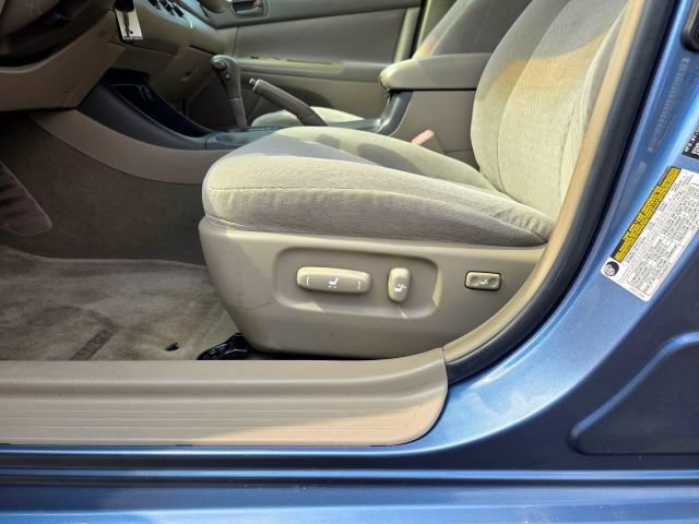 Used 2004 Toyota Camry FWD image 42