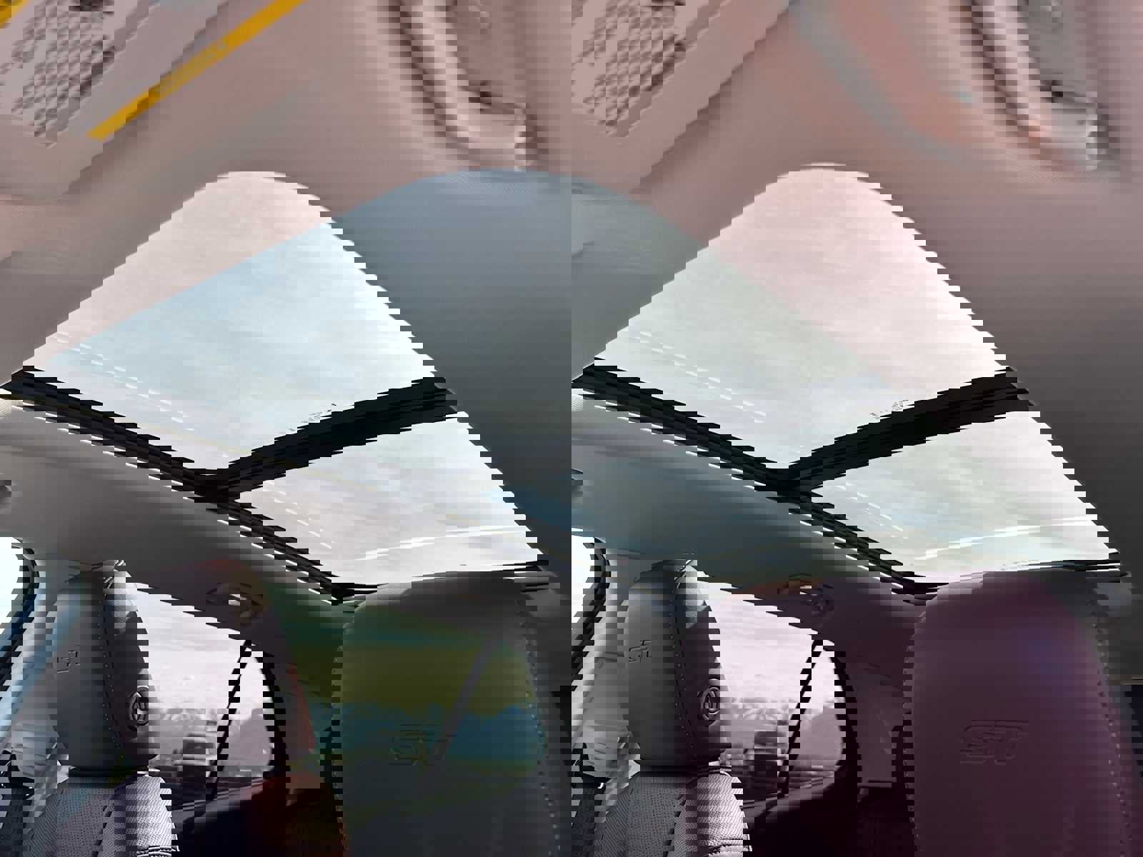 New 2025 Buick Envision Sport Touring image 24