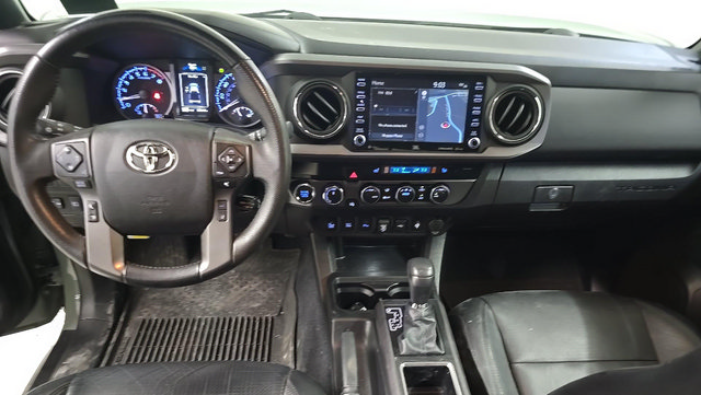 Used 2023 Toyota Tacoma TRD Off-Road w/ TRD Premium Off Road Package AWD/4WD image 3