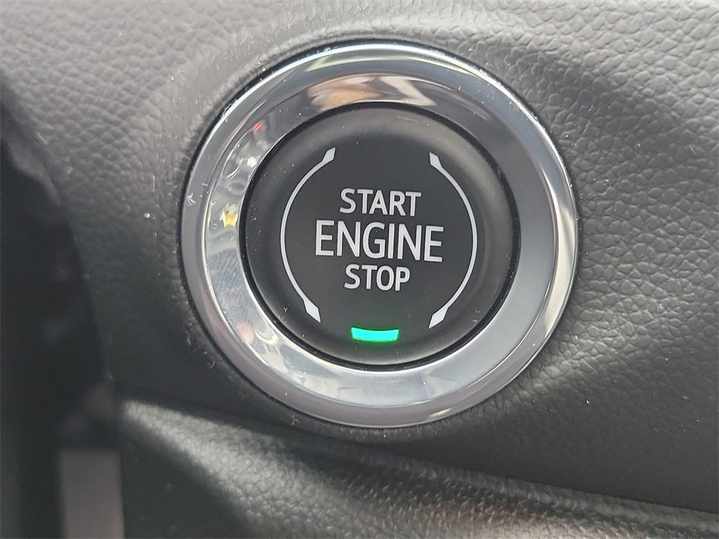 Used 2023 Buick Encore GX Essence w/ Experience Buick Package image 32