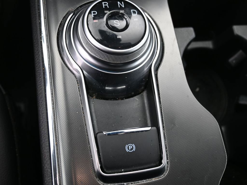 Used 2024 Ford Edge ST-Line image 23