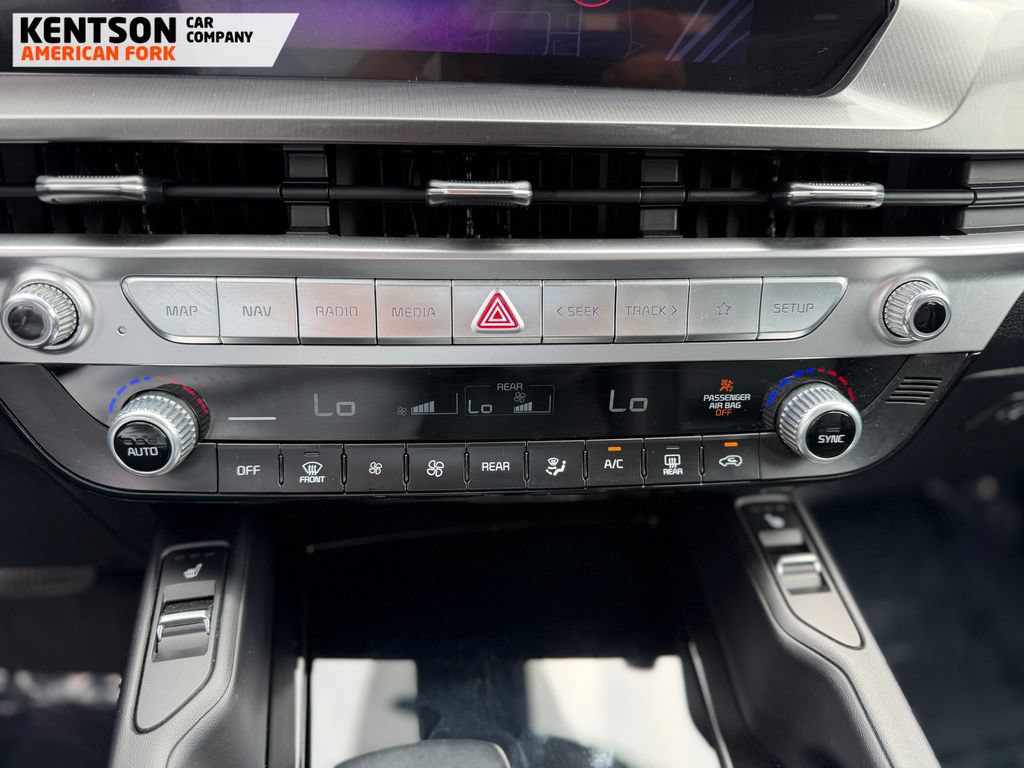 Used 2025 Kia Telluride S AWD/4WD image 23