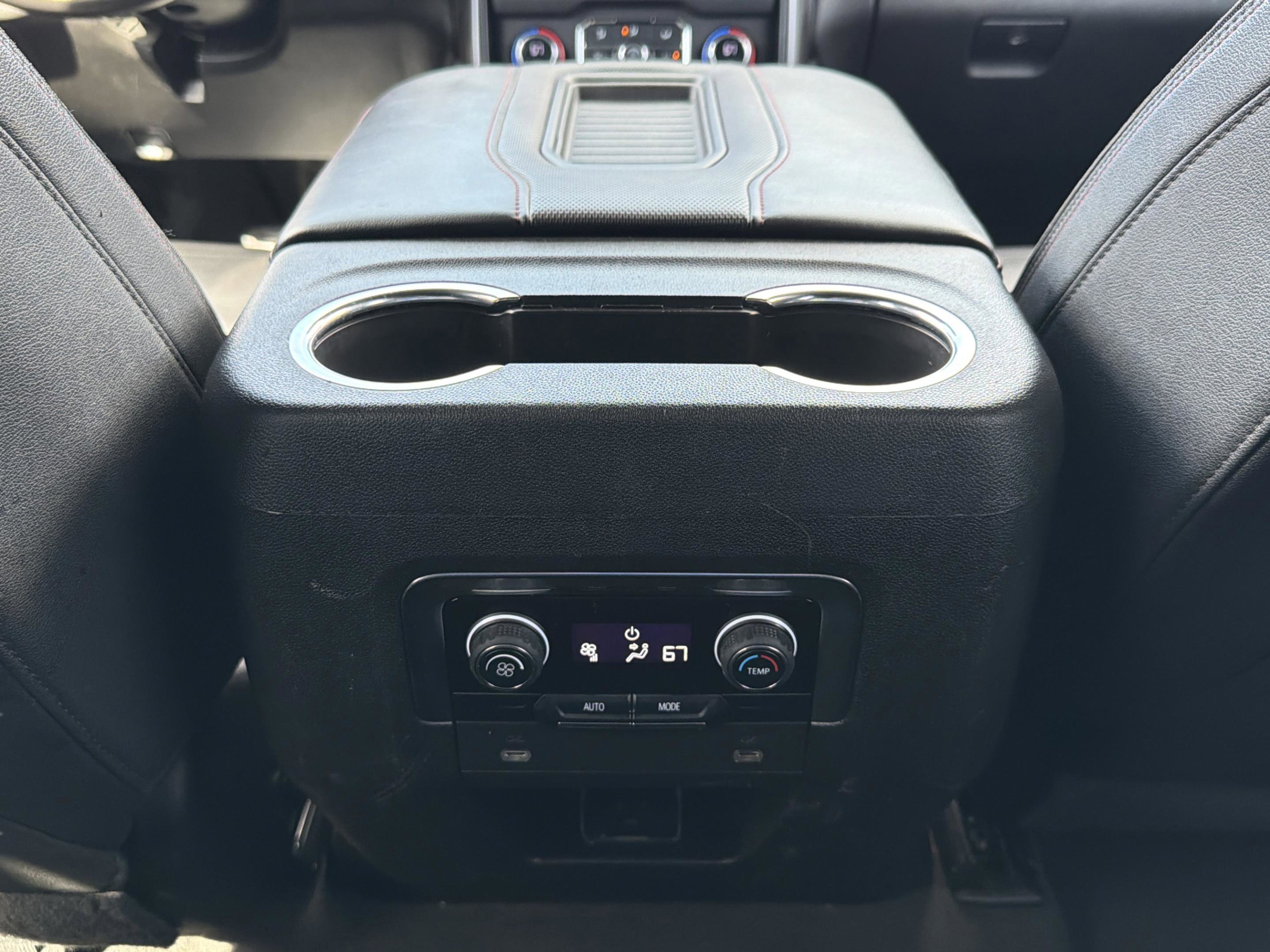 Used 2023 Chevrolet Suburban RST image 30