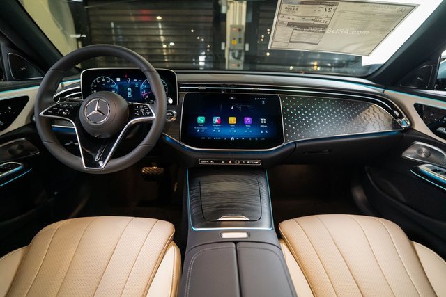 New 2026 Mercedes-Benz E 350 4MATIC Sedan image 10