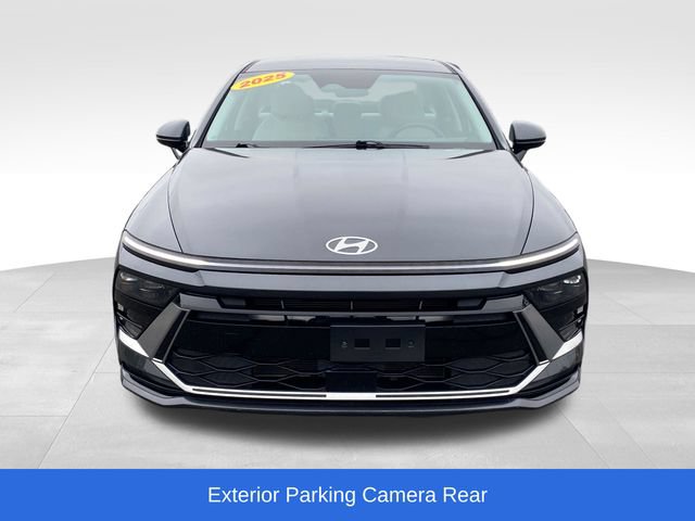 Used 2025 Hyundai Sonata SEL FWD image 2