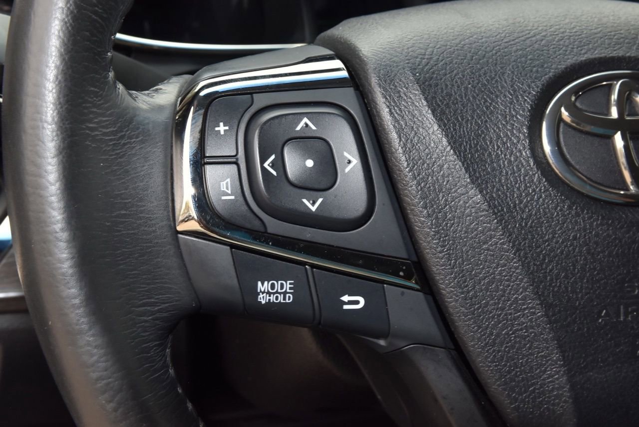 Used 2018 Toyota Avalon XLE Premium image 23