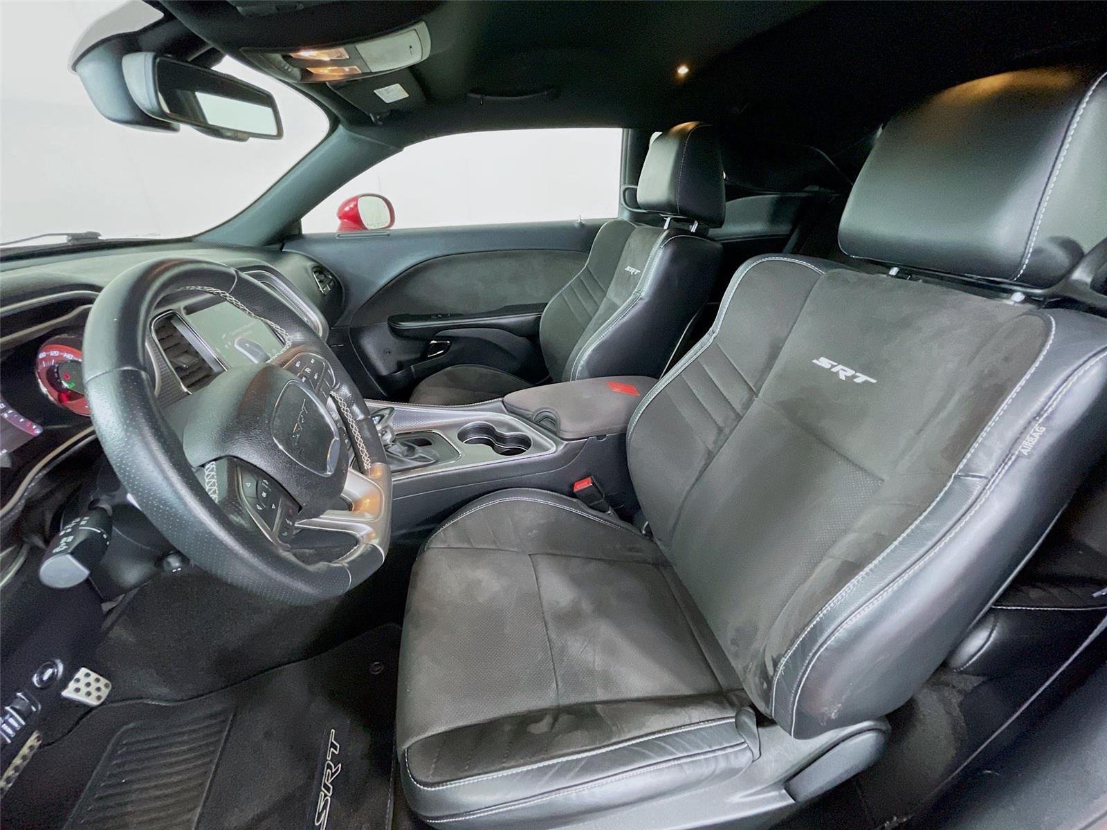 Used 2015 Dodge Challenger SRT Hellcat RWD image 24