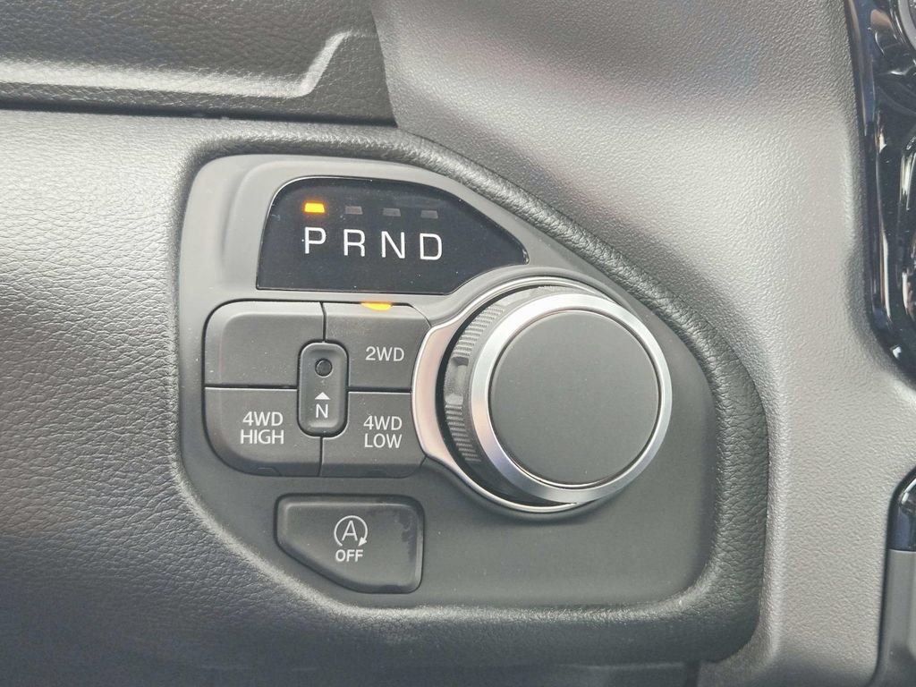 New 2026 RAM 1500 Express AWD/4WD image 27