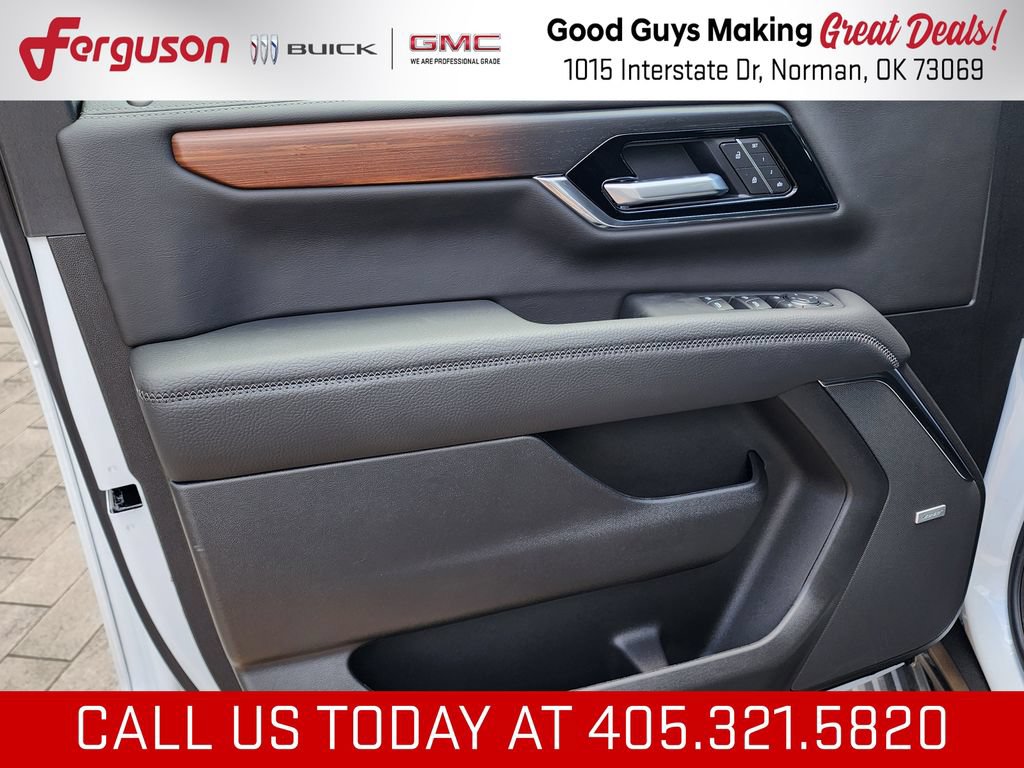 New 2026 GMC Yukon XL Denali w/ Denali Reserve Package AWD/4WD image 12