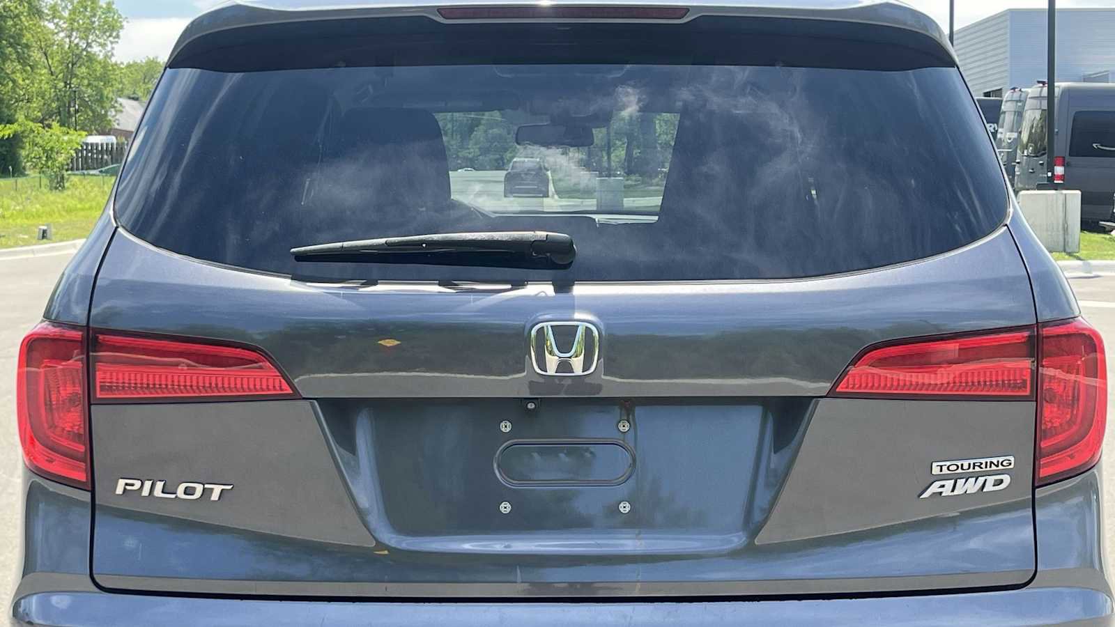 Used 2017 Honda Pilot Touring image 19