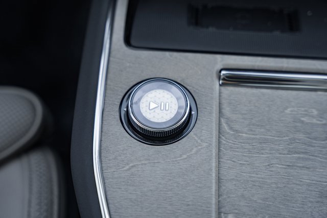 New 2025 Volvo EX90 Ultra w/ Protection Package Premier image 19