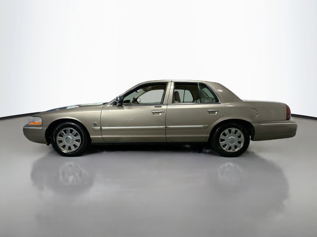 Used 2005 Mercury Grand Marquis LS RWD image 2