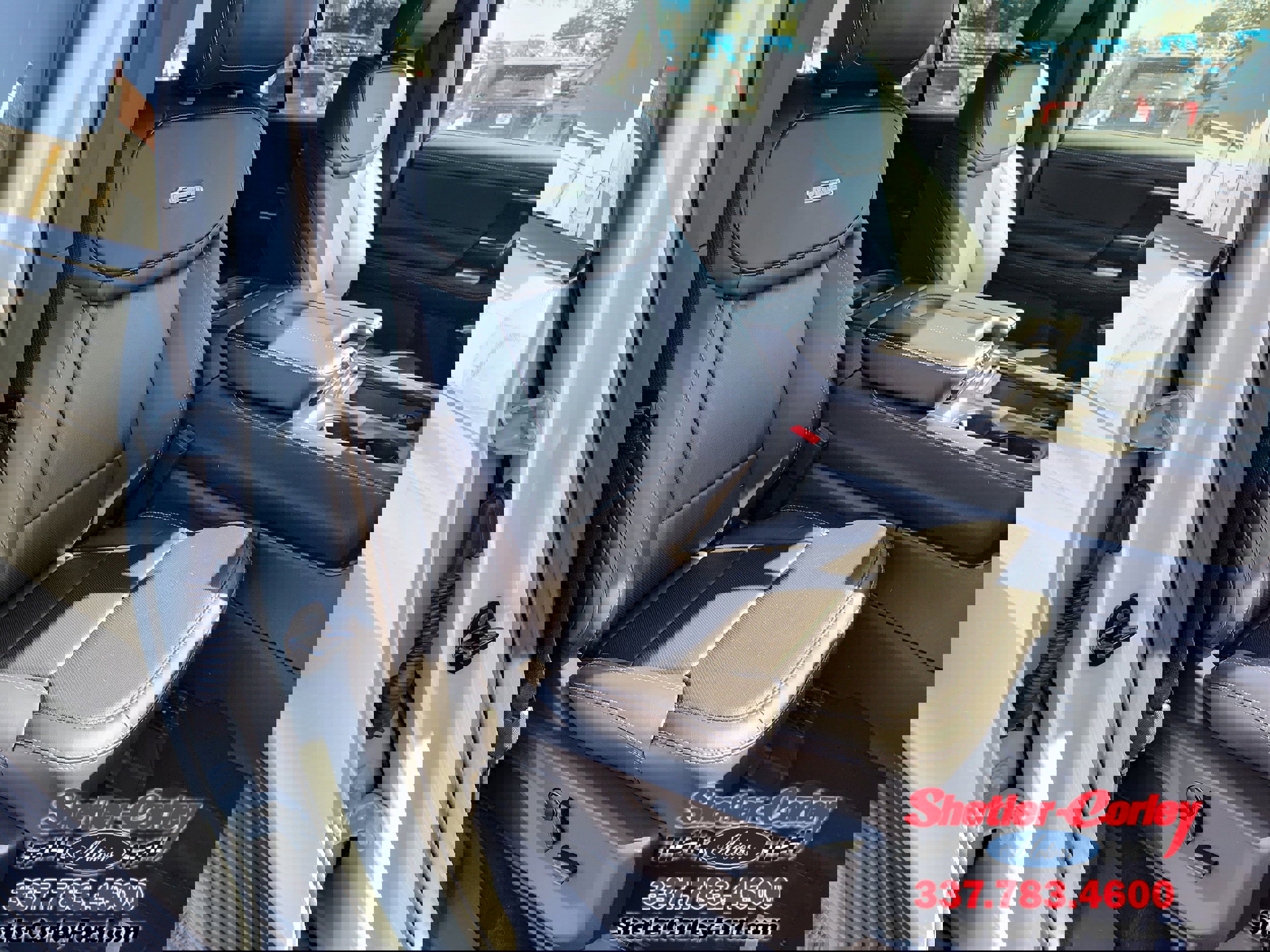 New 2025 Ford Expedition Max Platinum w/ Stealth Performance Package image 13