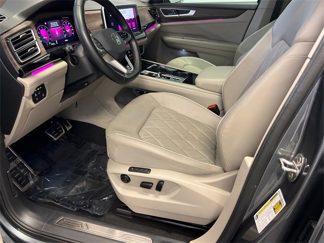 Certified 2024 Volkswagen Atlas SEL Premium R-Line image 7