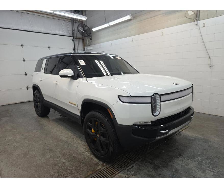 Used 2022 Rivian R1S Launch Edition image 3