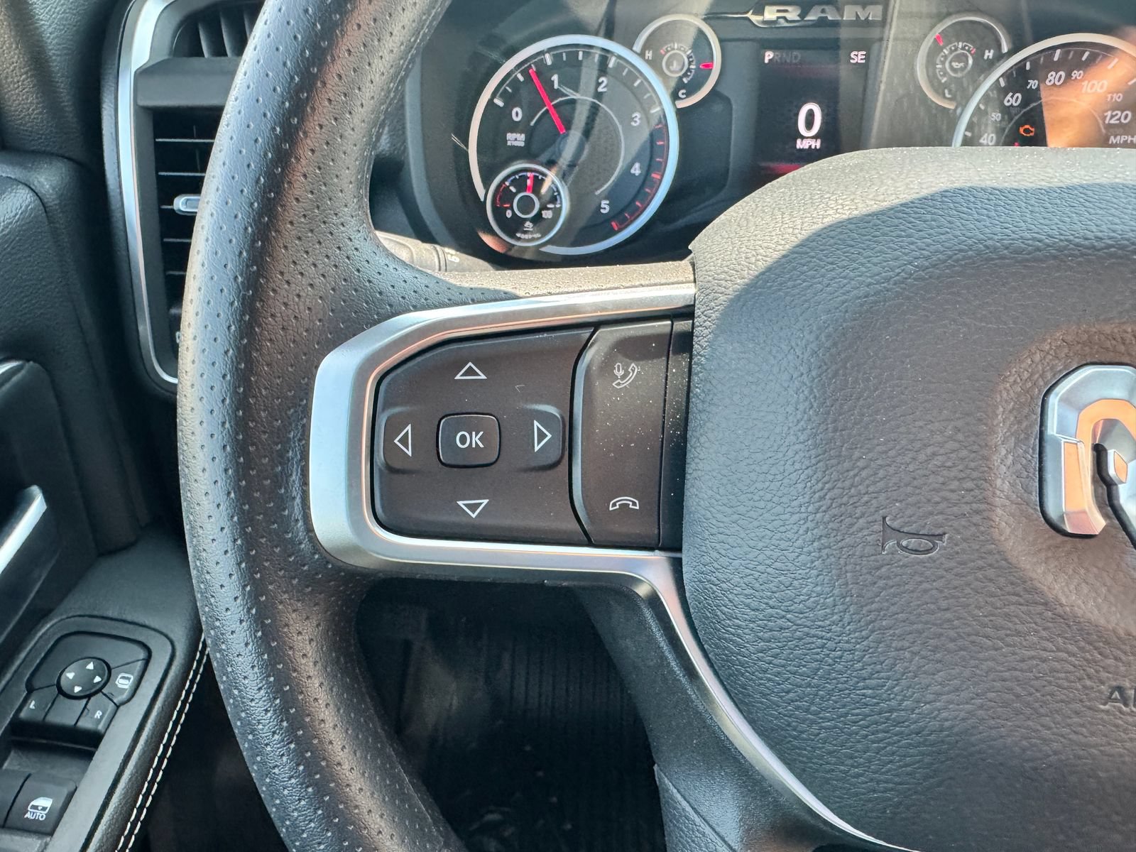 New 2026 RAM 5500 4x4 Regular Cab image 15