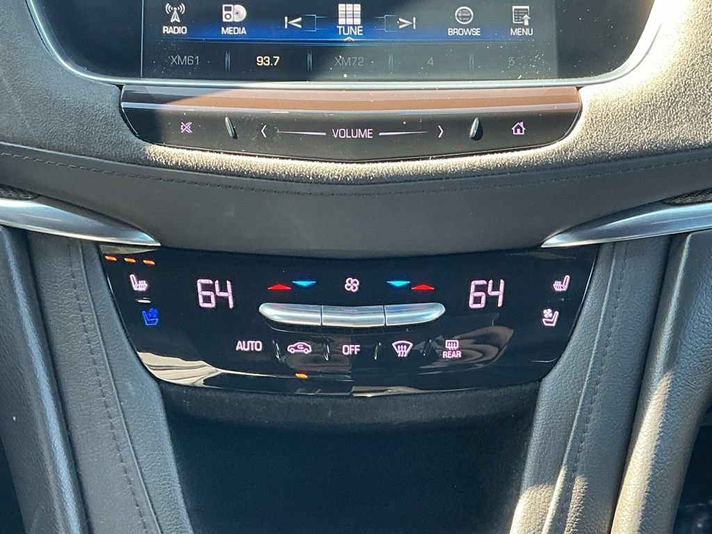 Used 2017 Cadillac XT5 Platinum w/ Driver Assist Package AWD/4WD image 31